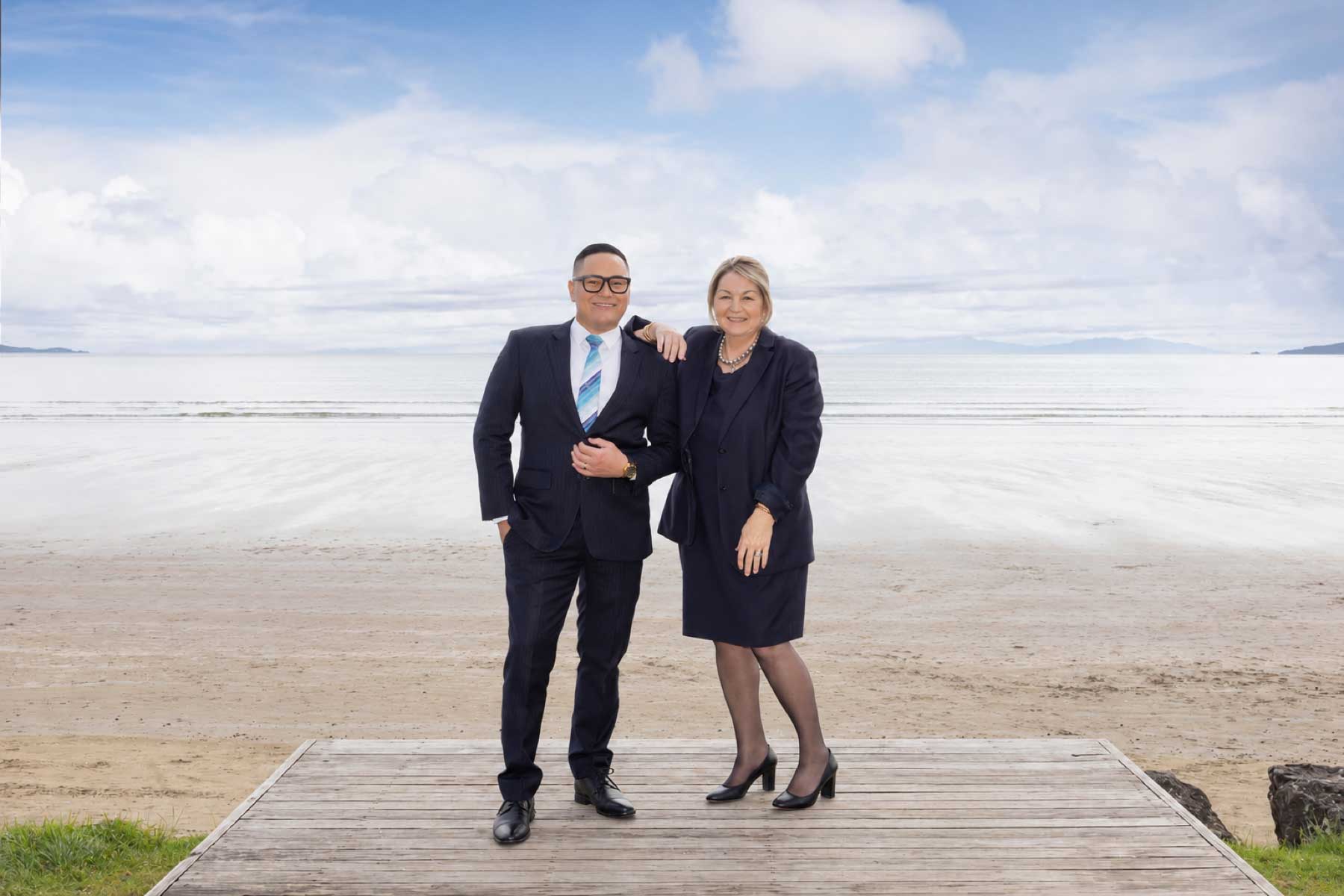 Forrests Team Two People 1800x1200